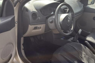 Feu arriere stop central RENAULT CLIO 3