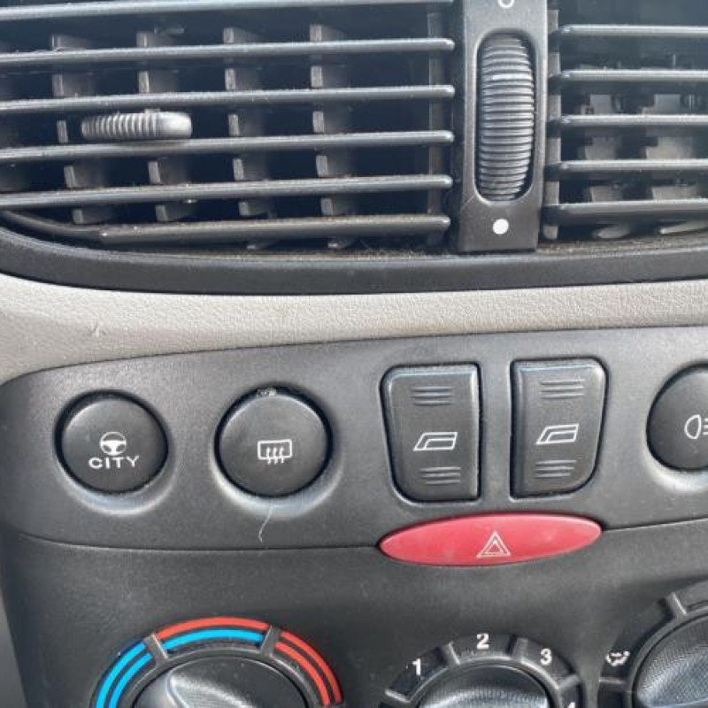 Colonne de direction FIAT PUNTO 2 Photo n°16