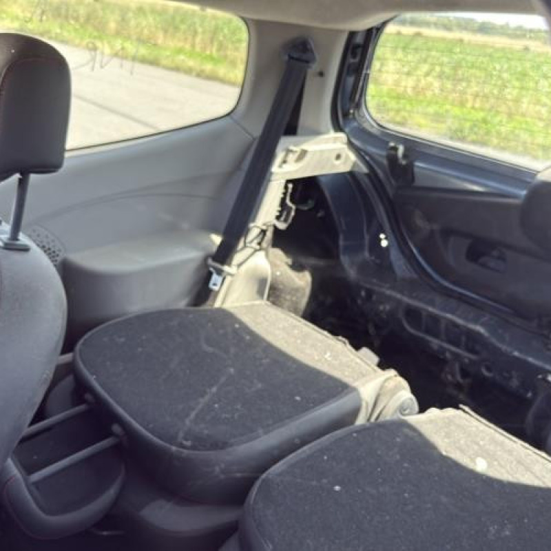 Porte avant droit RENAULT TWINGO 2 Photo n°14