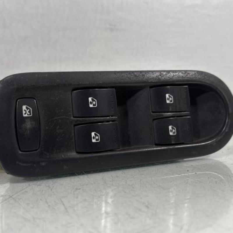 Interrupteur de leve vitre avant gauche RENAULT MEGANE 2 Photo n°3