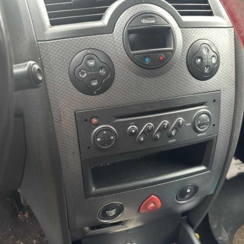 Interrupteur de leve vitre avant gauche RENAULT MEGANE 2 Photo n°15