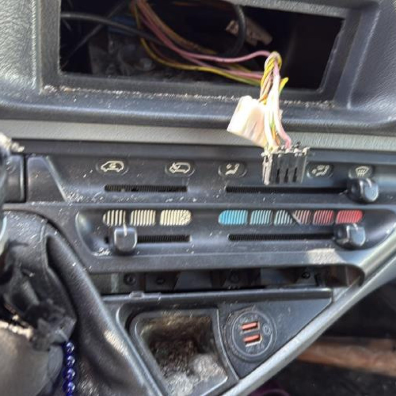 Poignee interieur avant droit CITROEN JUMPY 1 Photo n°17