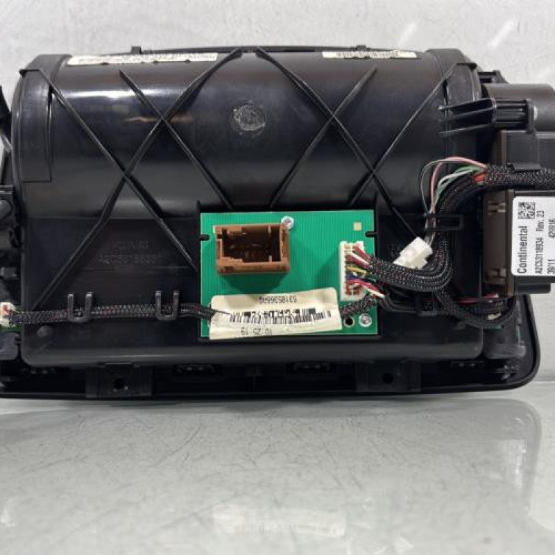 Ecran GPS PEUGEOT 308 1 Photo n°6