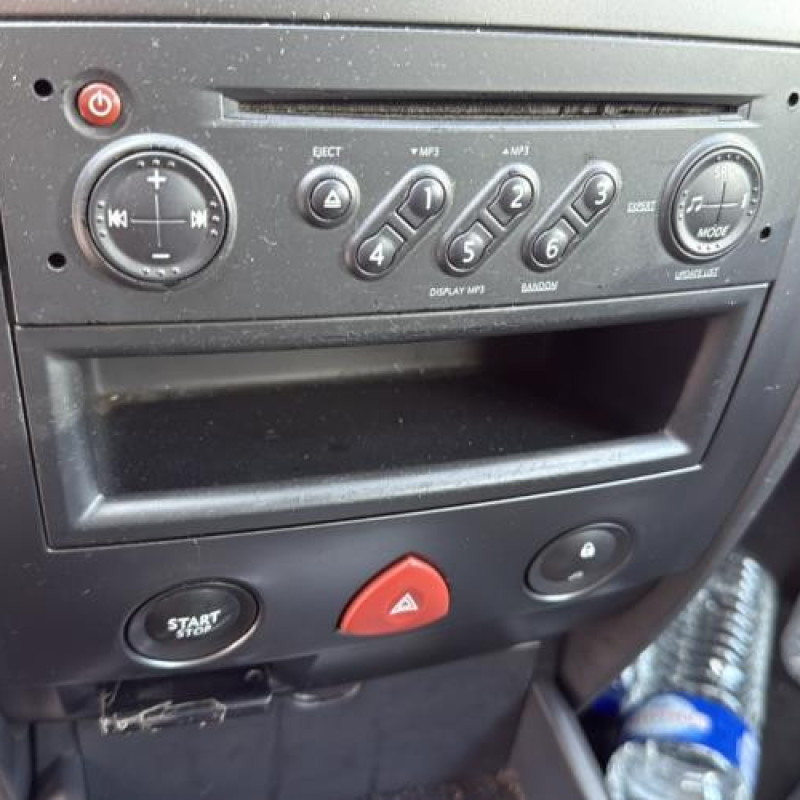 Leve vitre electrique avant gauche RENAULT MEGANE 2 Photo n°17