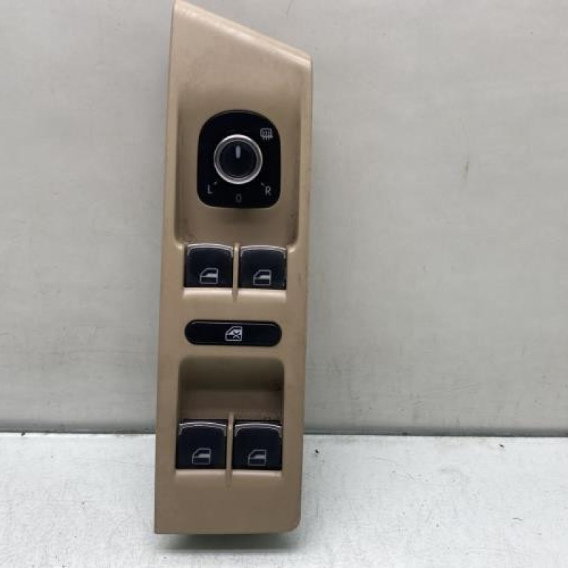 Interrupteur de leve vitre avant gauche VOLKSWAGEN PASSAT 6 Photo n°1