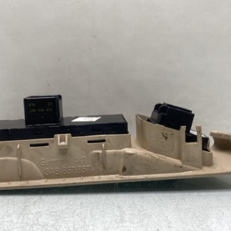 Interrupteur de leve vitre avant gauche VOLKSWAGEN PASSAT 6 Photo n°3