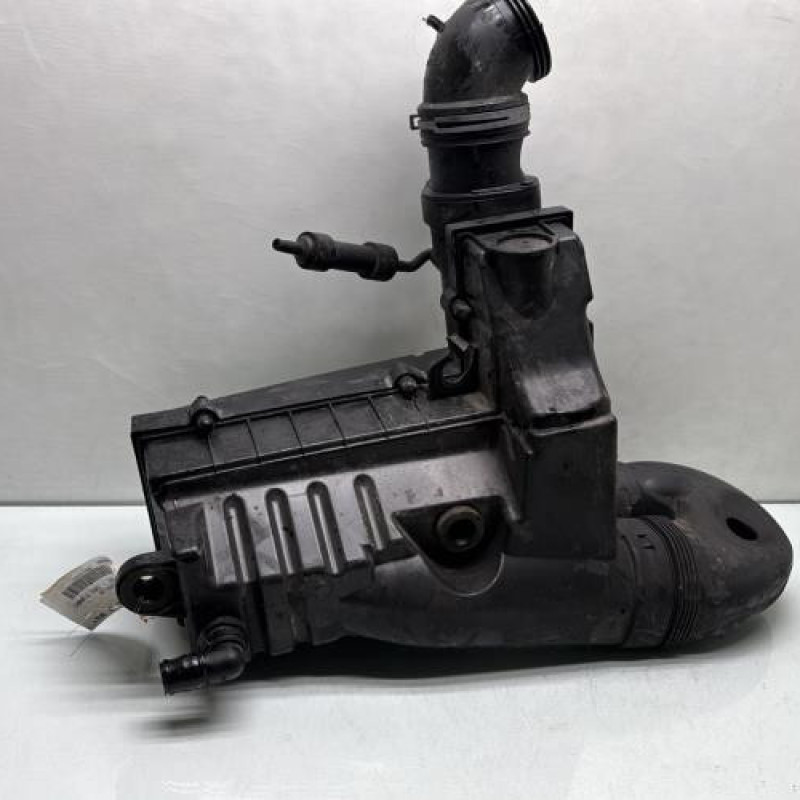 Boitier filtre a air VOLKSWAGEN PASSAT 6 Photo n°2