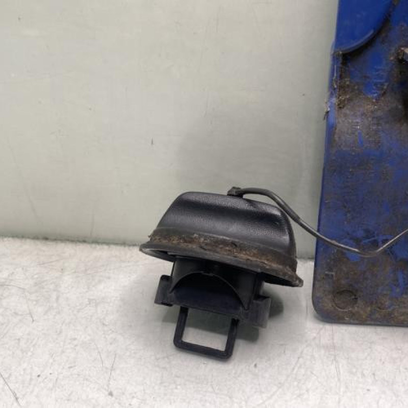 Trappe d'essence RENAULT TRAFIC 2 Photo n°4