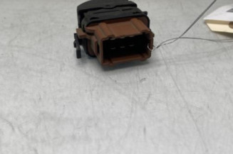 Interrupteur de leve vitre avant droit RENAULT TRAFIC 2