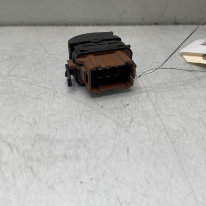 Interrupteur de leve vitre avant droit RENAULT TRAFIC 2 Photo n°3