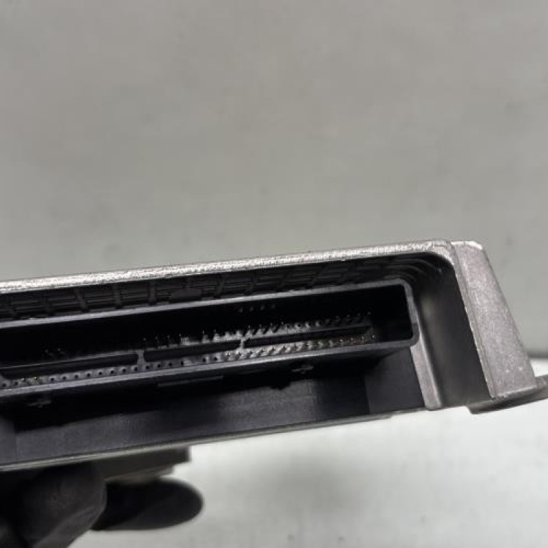 Boitier air bag RENAULT CLIO 3 Photo n°4