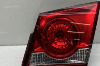 Feu arriere secondaire droit (feux) CHEVROLET CRUZE Photo n°1