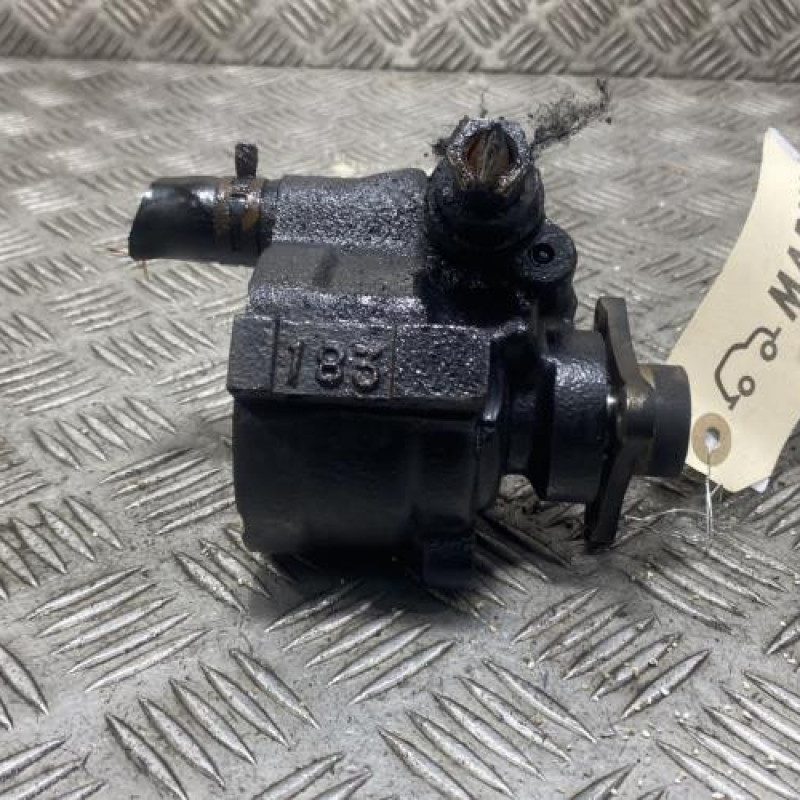 Pompe de direction RENAULT CLIO 2 Photo n°1