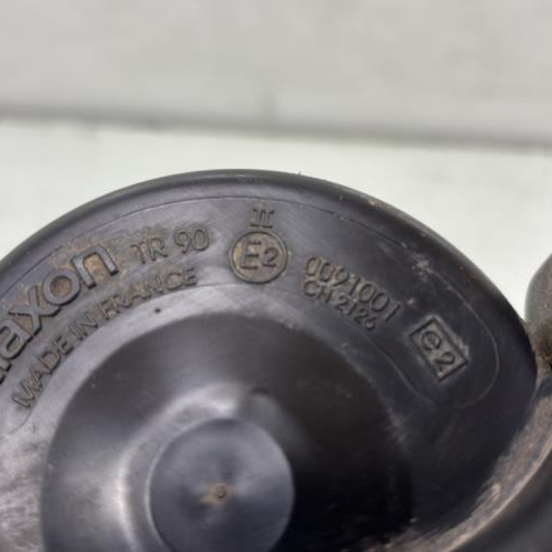 Avertisseur/Klaxon RENAULT CLIO 2 Photo n°4