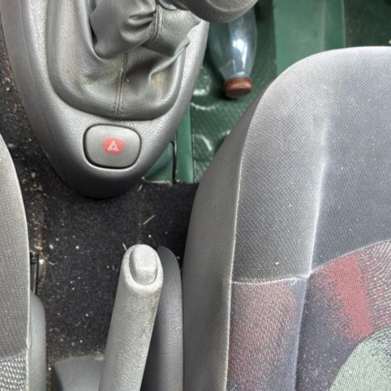 Pompe de direction RENAULT CLIO 2 Photo n°20