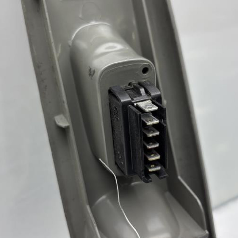 Interrupteur de leve vitre avant droit RENAULT TWINGO 1 Photo n°4