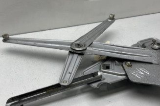 Leve vitre electrique avant droit RENAULT TWINGO 1