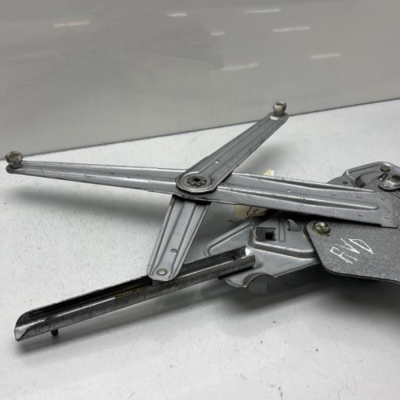 Leve vitre electrique avant droit RENAULT TWINGO 1 Photo n°6