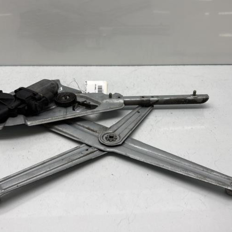 Leve vitre electrique avant gauche RENAULT TWINGO 1 Photo n°3