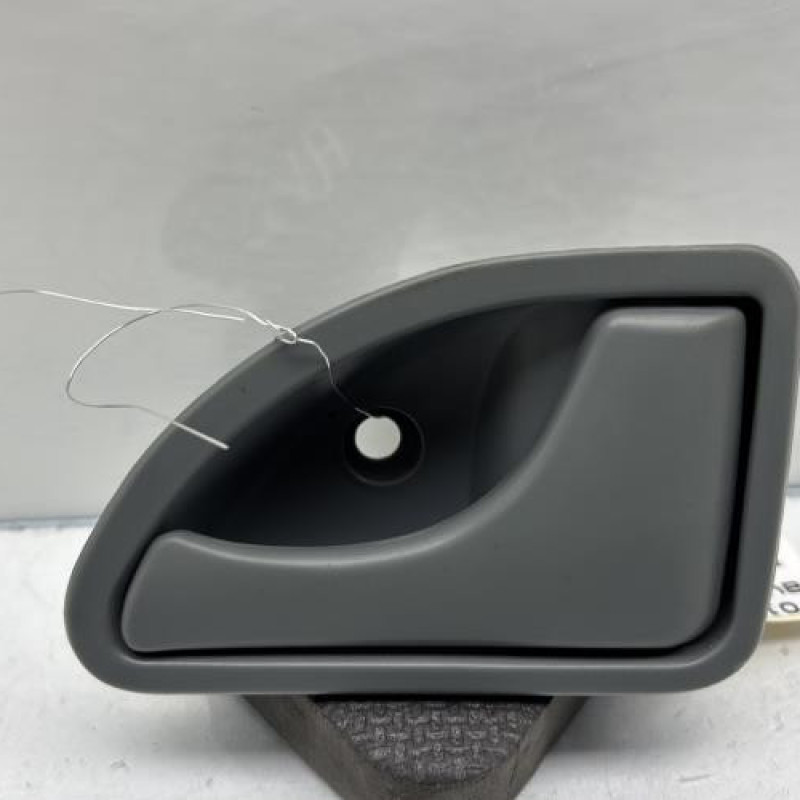 Poignee interieur avant droit RENAULT TWINGO 1 Photo n°1