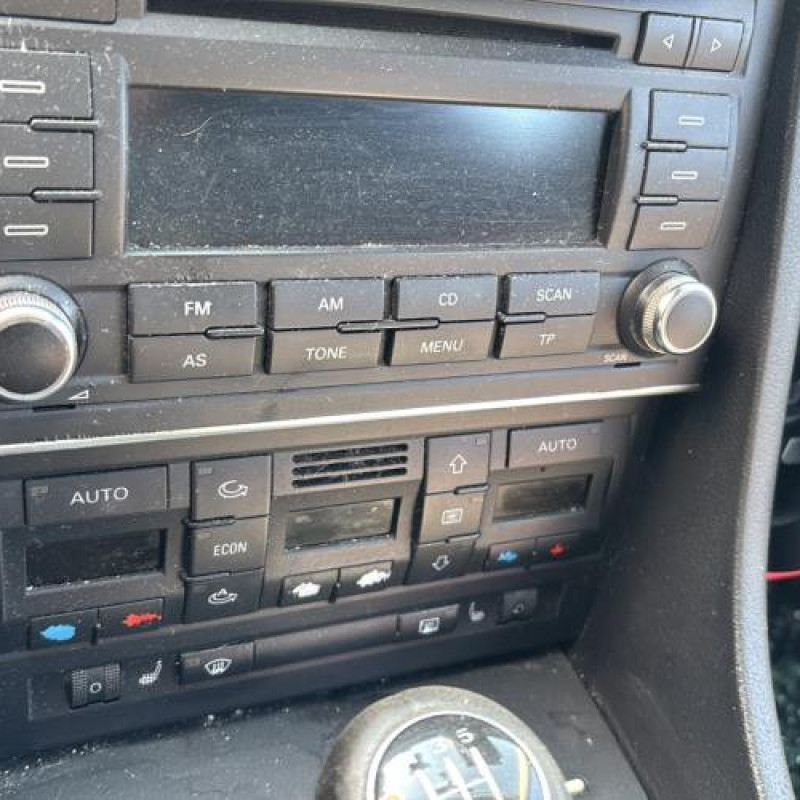 Feu arriere secondaire droit (feux) AUDI A4 2 Photo n°17