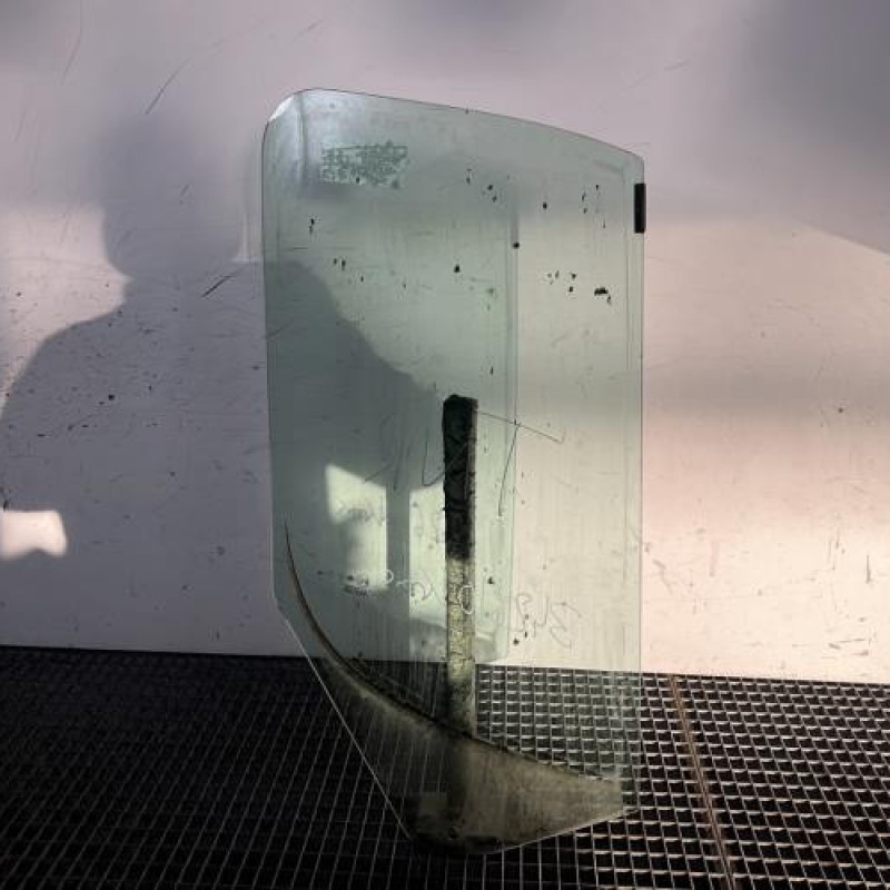 Vitre avant gauche PEUGEOT BOXER 3 Photo n°4