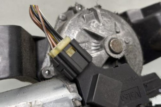 Moteur essuie glace arriere MERCEDES CLASSE A 169