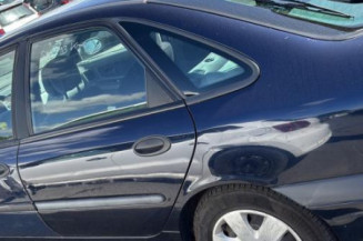 Optique avant principal droit (feux)(phare) RENAULT LAGUNA 1