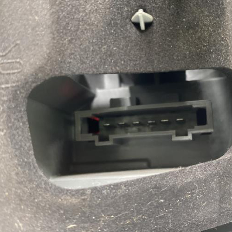 Feu arriere principal droit (feux) VOLKSWAGEN FOX Photo n°3