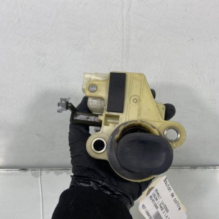 Bouton de coffre RENAULT LAGUNA 1 Photo n°1