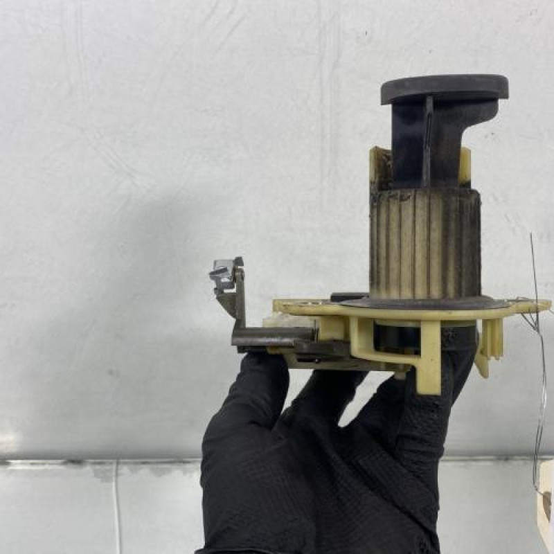 Bouton de coffre RENAULT LAGUNA 1 Photo n°2