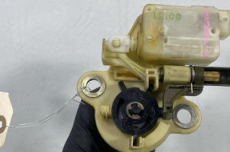 Bouton de coffre RENAULT LAGUNA 1