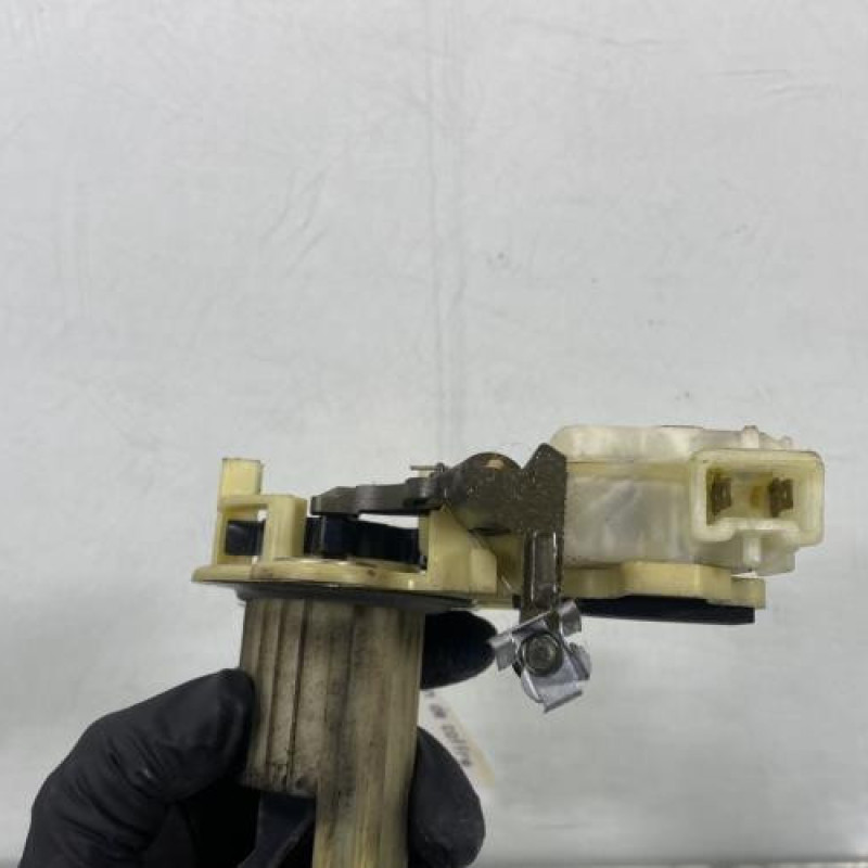 Bouton de coffre RENAULT LAGUNA 1 Photo n°4