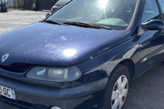 Bouton de coffre RENAULT LAGUNA 1