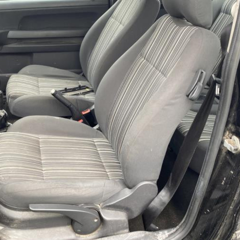 Feu arriere principal gauche (feux) VOLKSWAGEN FOX Photo n°15