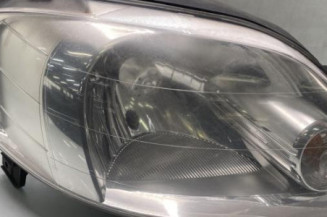 Optique avant principal droit (feux)(phare) VOLKSWAGEN FOX Photo n°1