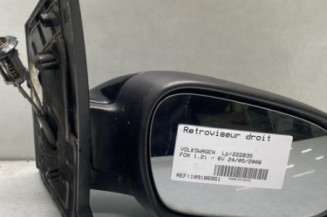 Retroviseur droit VOLKSWAGEN FOX Photo n°1
