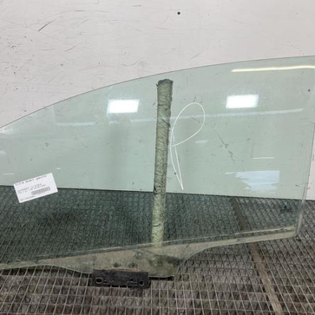 Vitre avant gauche VOLKSWAGEN FOX Photo n°1