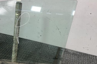 Vitre avant gauche VOLKSWAGEN FOX