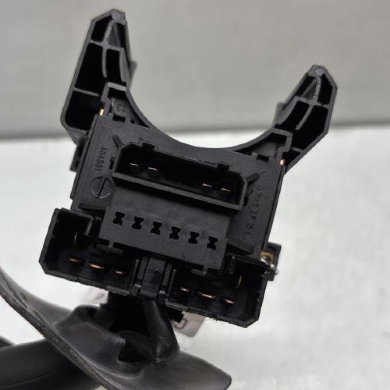 Commodo d'essuie glaces VOLKSWAGEN FOX Photo n°4