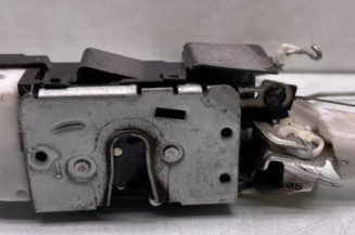 Serrure avant gauche VOLKSWAGEN FOX Photo n°1