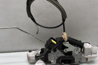 Serrure avant gauche VOLKSWAGEN FOX