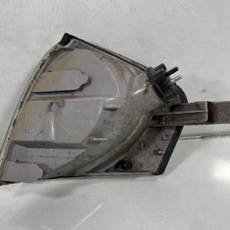 Optique avant secondaire droit (feux)(clignotant) MERCEDES CLASSE C 202 Photo n°3