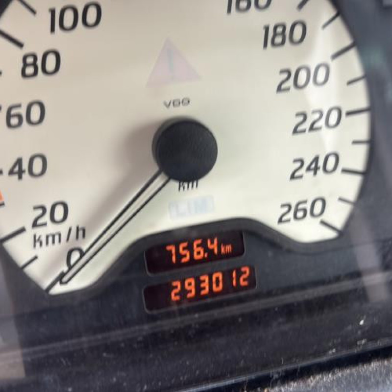 Optique avant secondaire gauche (feux)(clignotant) MERCEDES CLASSE C 202 Photo n°18