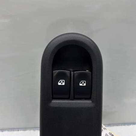 Interrupteur de leve vitre avant gauche RENAULT CLIO 3
