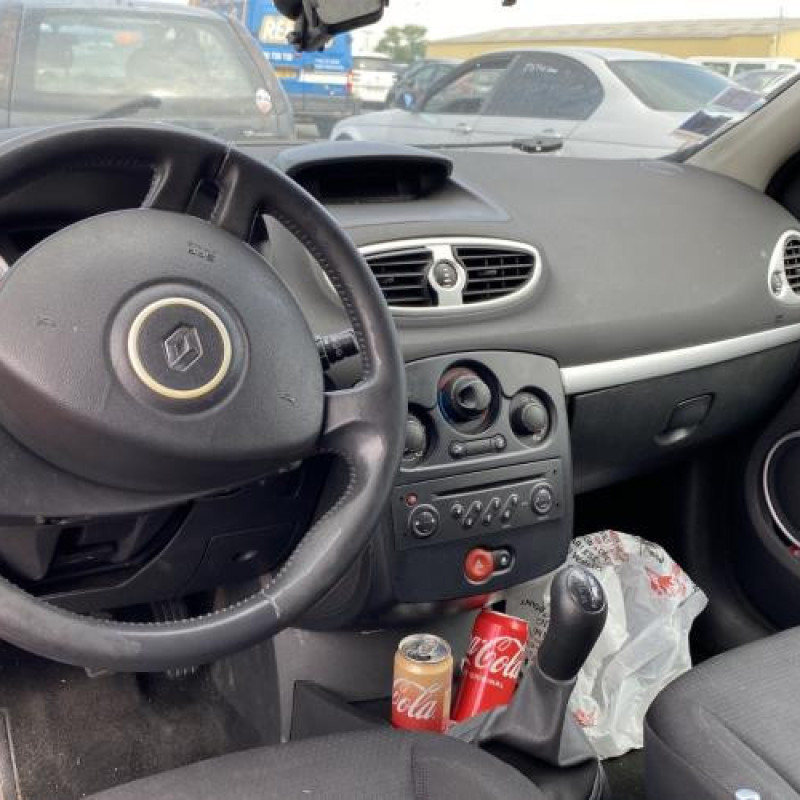 Interrupteur de leve vitre avant gauche RENAULT CLIO 3 Photo n°20