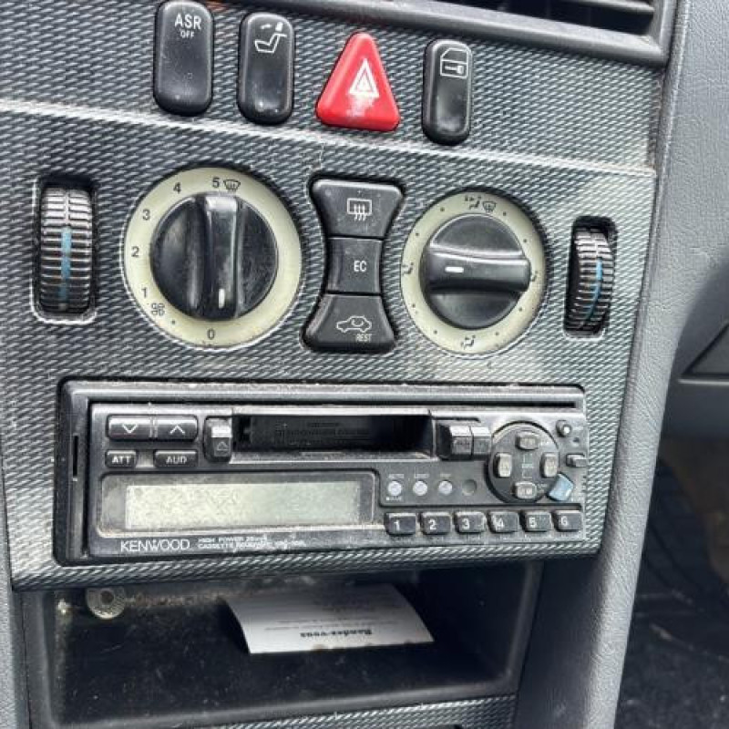 Leve vitre electrique arriere gauche MERCEDES CLASSE C 202 Photo n°20