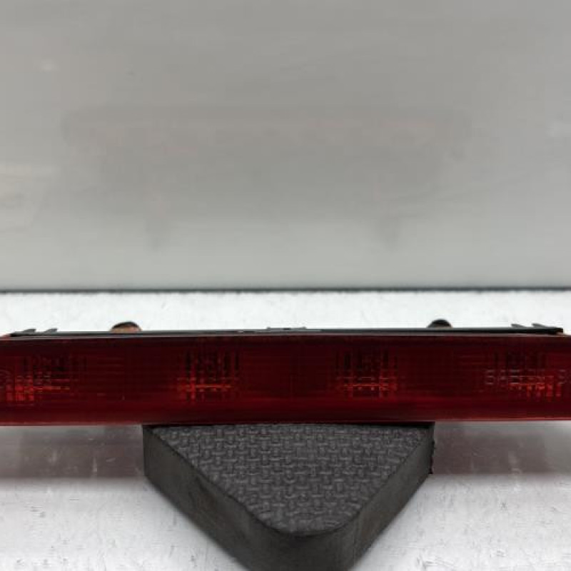 Feu arriere stop central PEUGEOT 307 Photo n°1