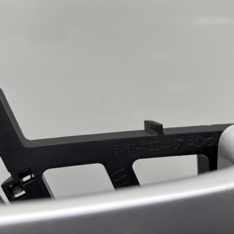 Poignee porte arriere gauche FORD FIESTA 6 Photo n°5