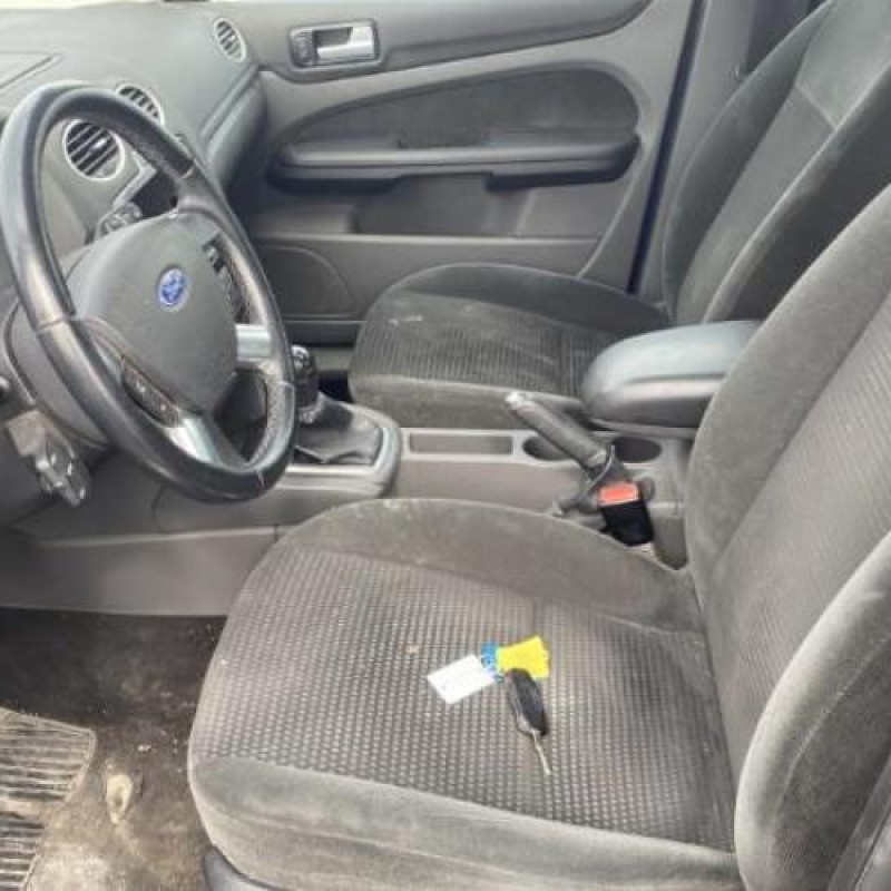 Pompe de direction FORD FOCUS 2 Photo n°5